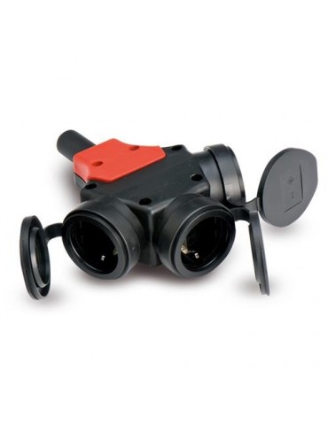 ADAPTADOR TRIPLE TT. 16 AH. 250 V. GOMA NEGRA